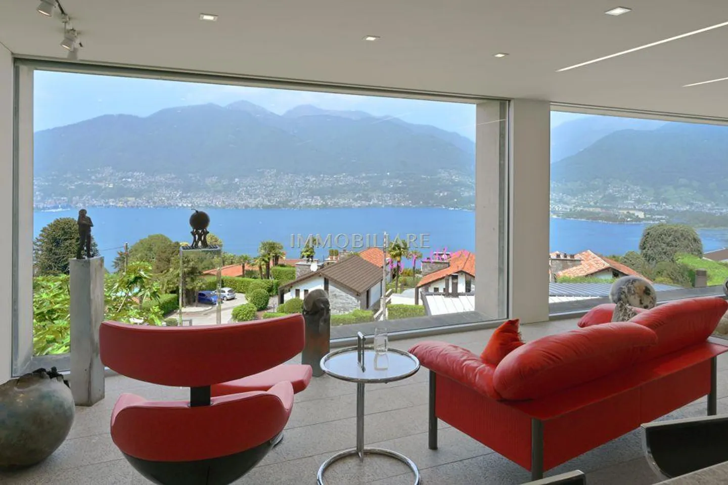 Villa moderne avec vue sur le lac - Photo 2 sur 16