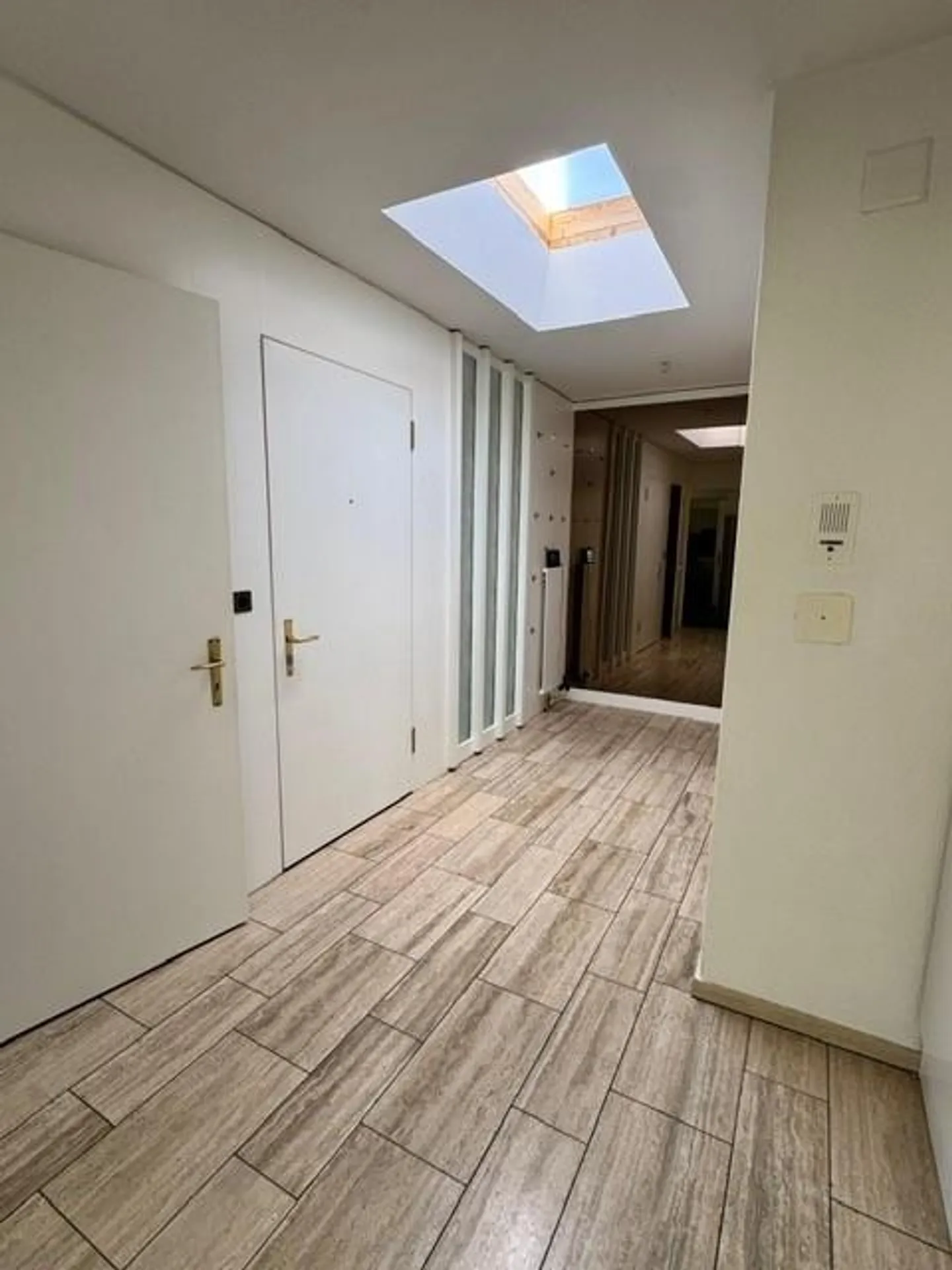 Lumineux appartement mansardé de 5.5 pièces à louer dans un quartier calme - Photo 11 sur 23