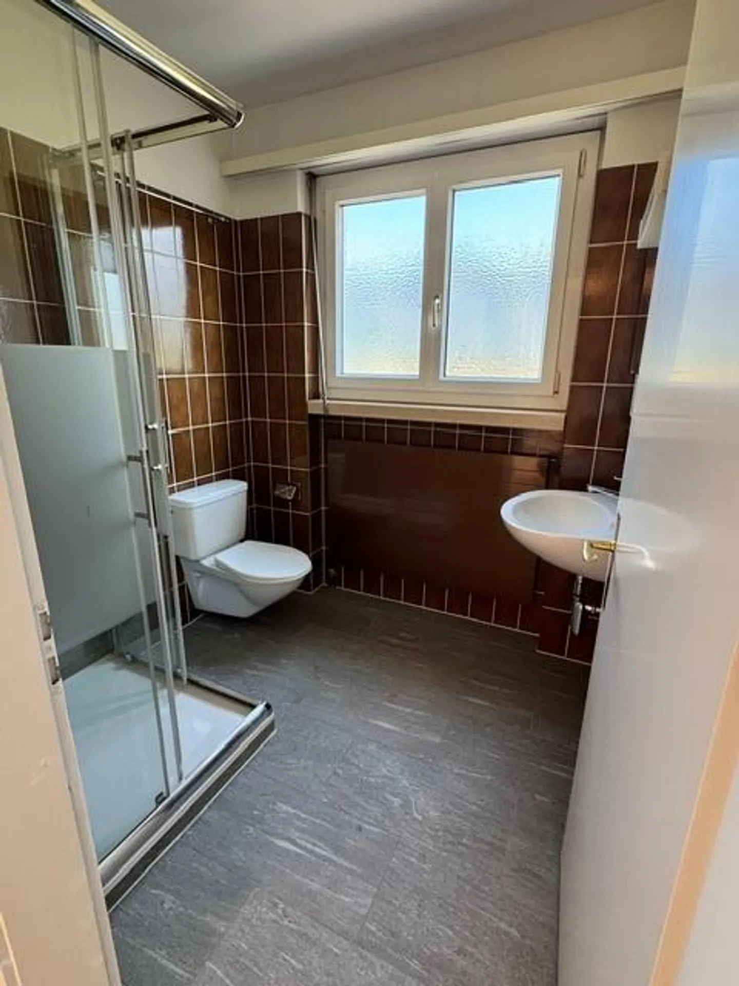 Lumineux appartement mansardé de 5.5 pièces à louer dans un quartier calme - Photo 14 sur 23