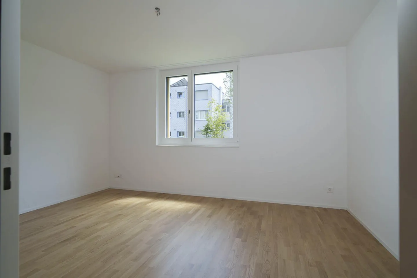 Moderne 2,5 Zimmer Wohnung - Foto 2 von 6