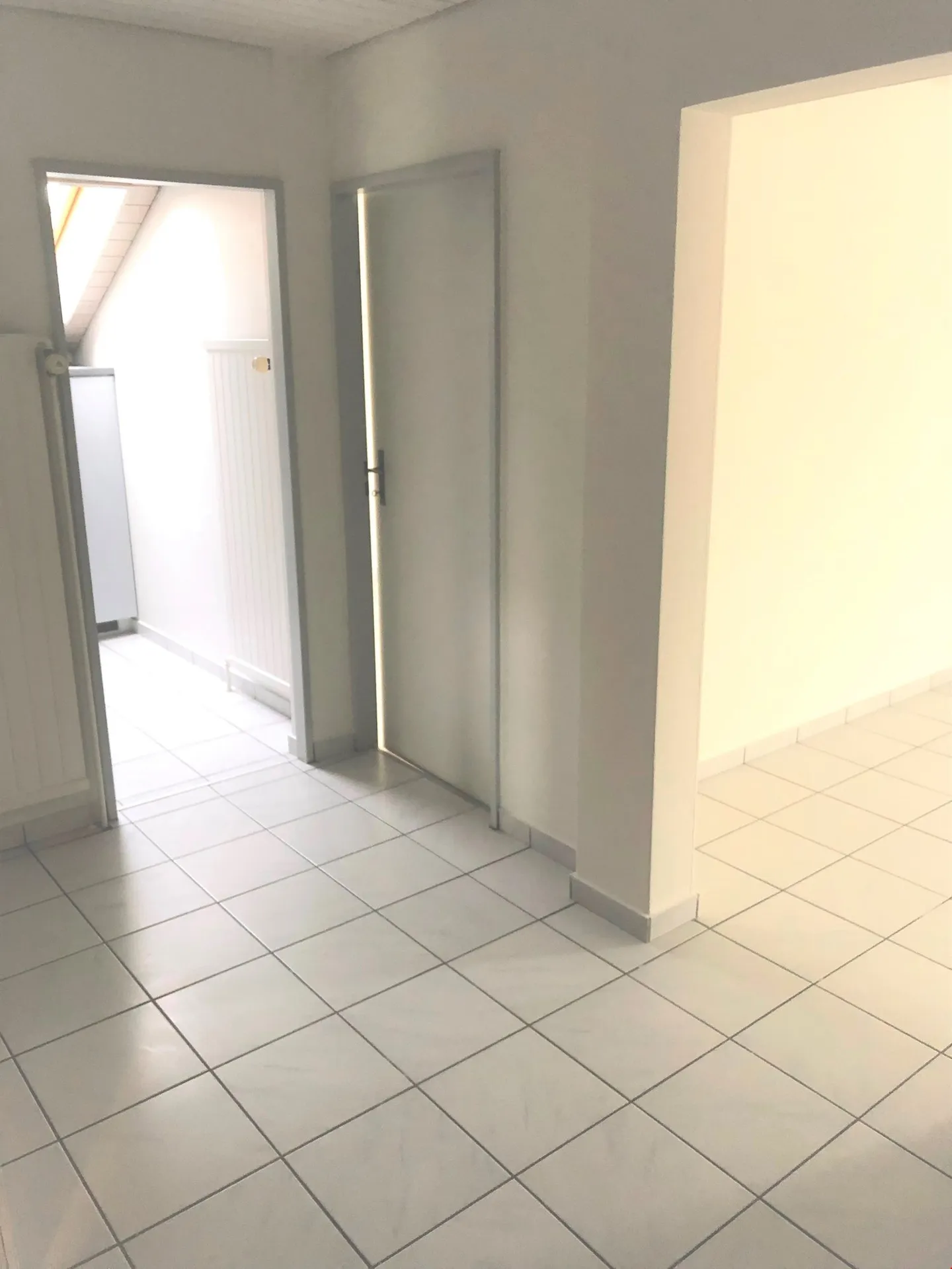 Appartamento 3.5 stanze con balcone a Schwadernau - Foto 5 di 8