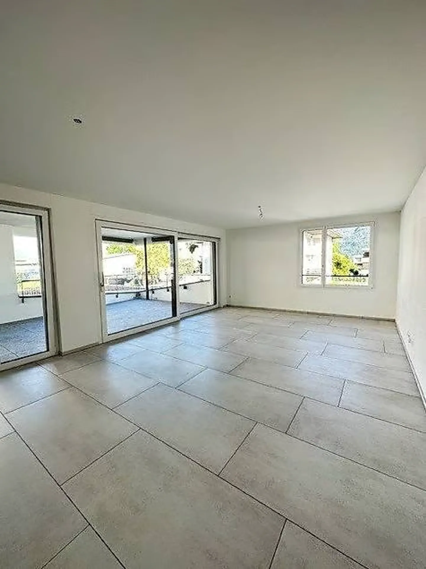 New 4-room apartment in Sant'Antonino - Photo 10 of 13