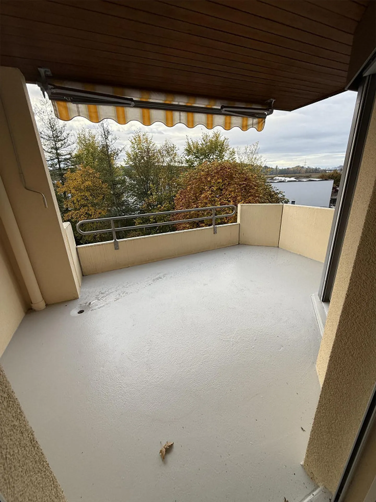Renovierte 3,5 Zimmerwohnung - Foto 2 von 16
