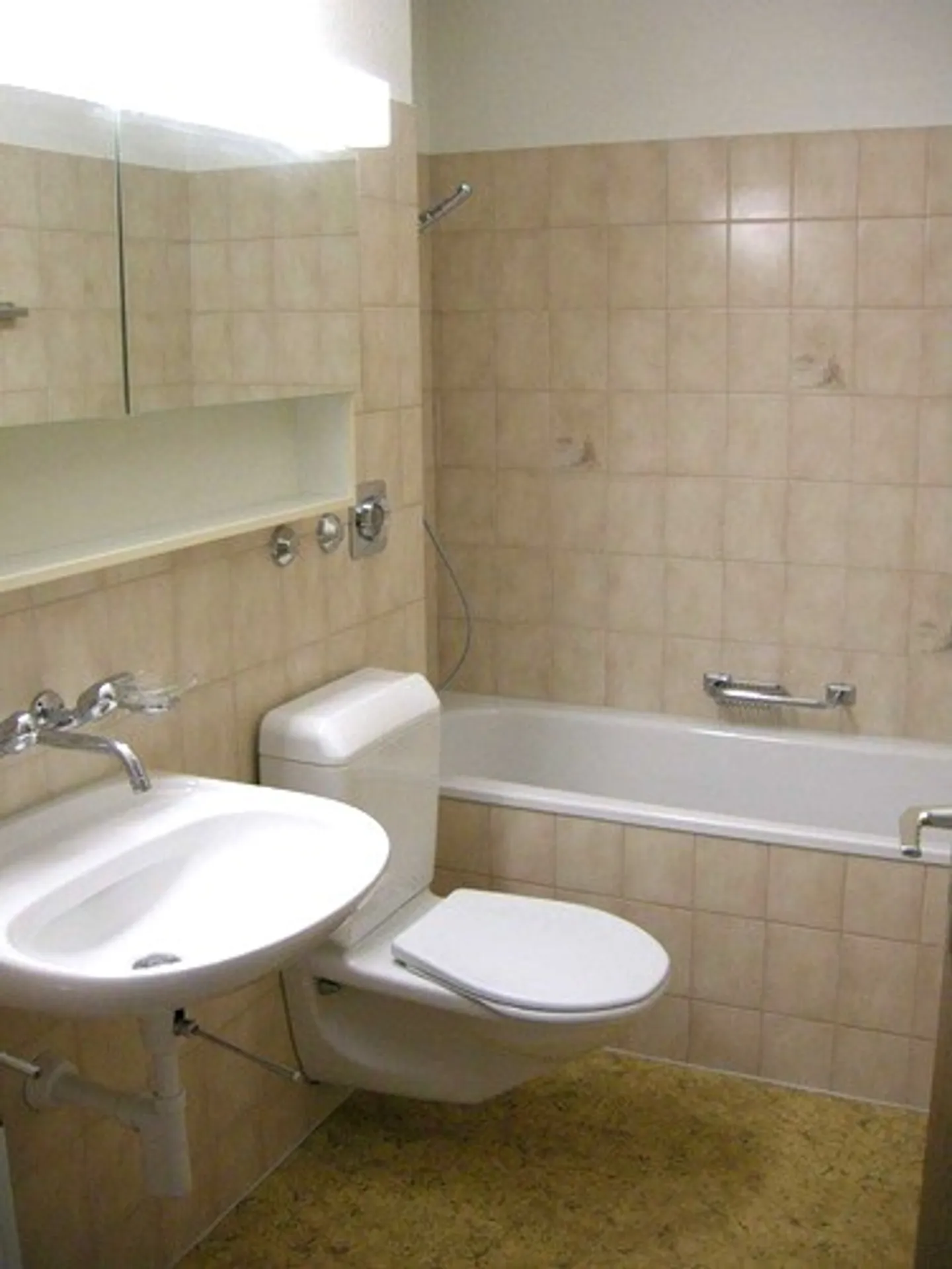 Living in a Quiet Environment - Photo 6 of 7