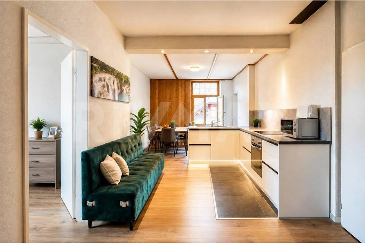 Casa multifamiliare affittata con buon rendimento - Foto 2 di 13
