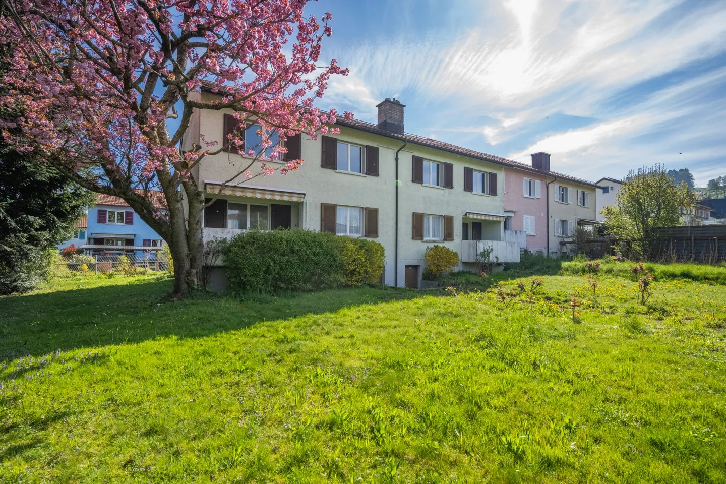 Casa angolare a Waldkirch con potenziale - Foto 1 di 8
