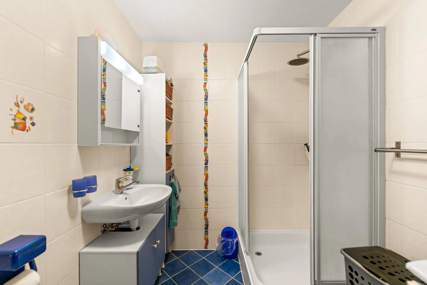 Geräumige 4,5-Zimmer-Wohnung mit freier Sicht - Foto 8 von 11