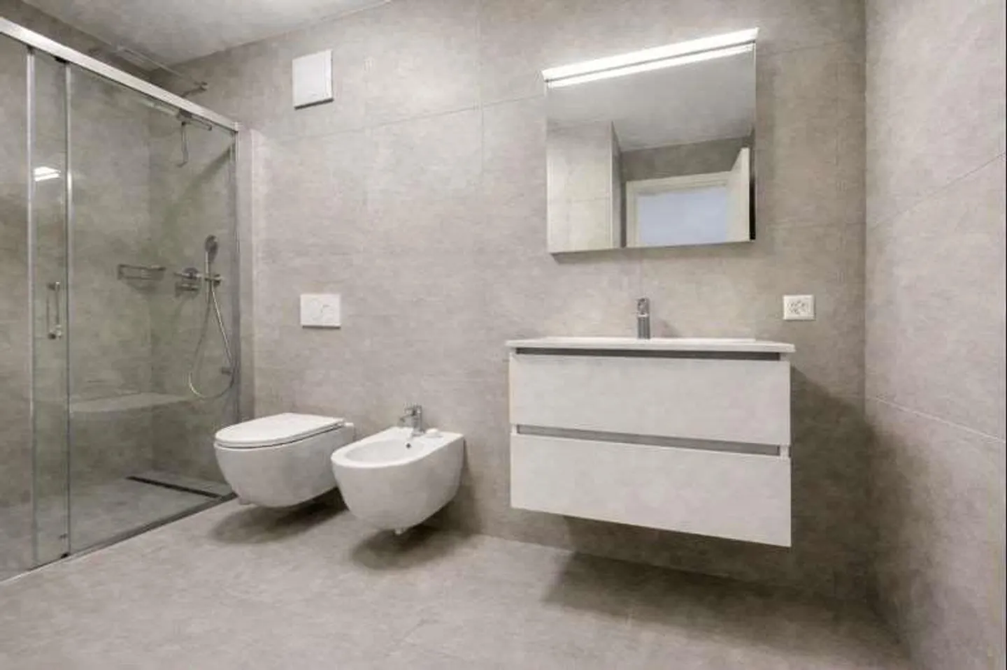 Modern 2.5-room apartment with south terrace in new residence in Balerna - Photo 6 of 6