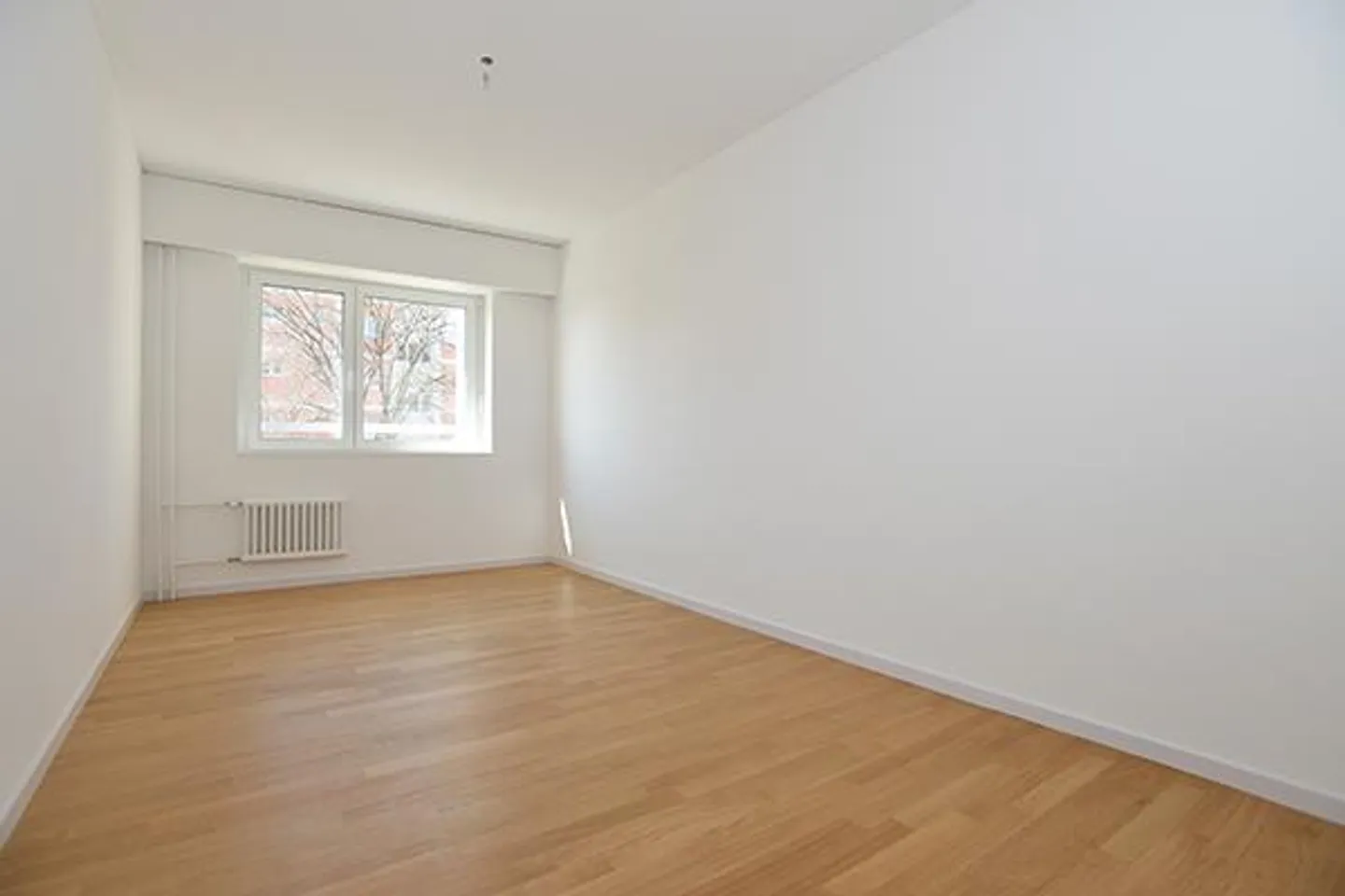 Modern apartment in a beautiful location - Photo 6 of 6