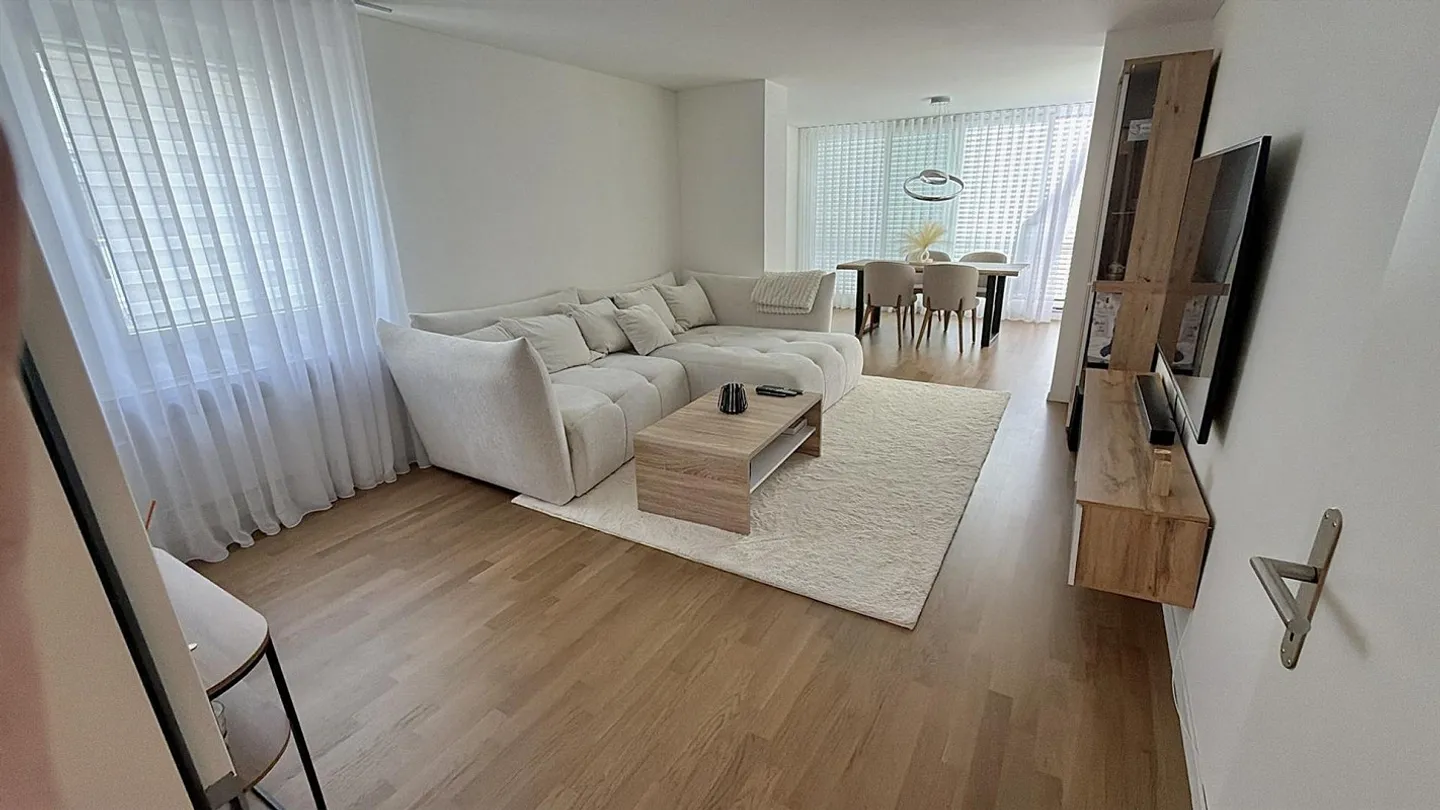 Geräumige Wohnung in Kriens - Foto 1 von 7