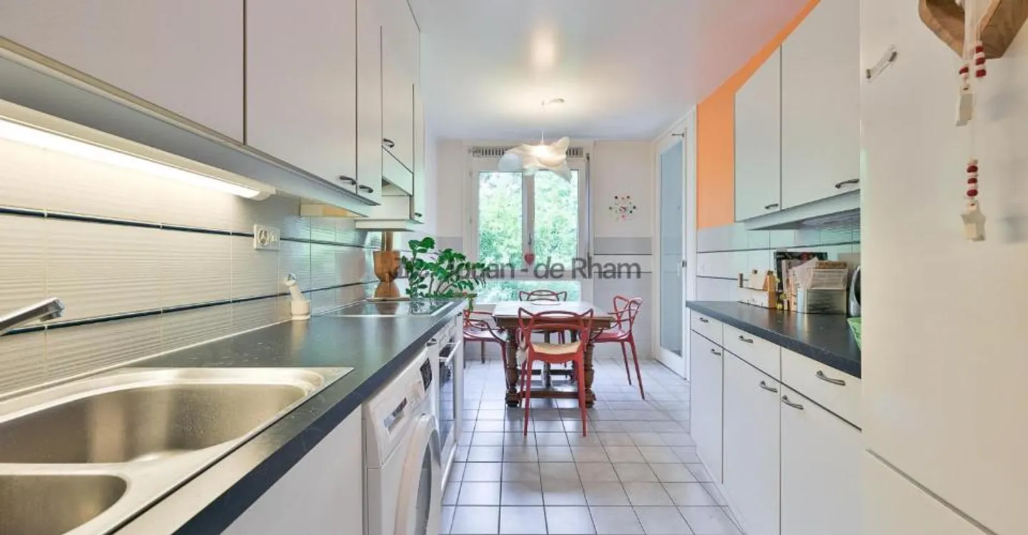 Versoix | Schönes Familienapartment in der Nähe von Verkehrsanbindungen - Foto 2 von 10