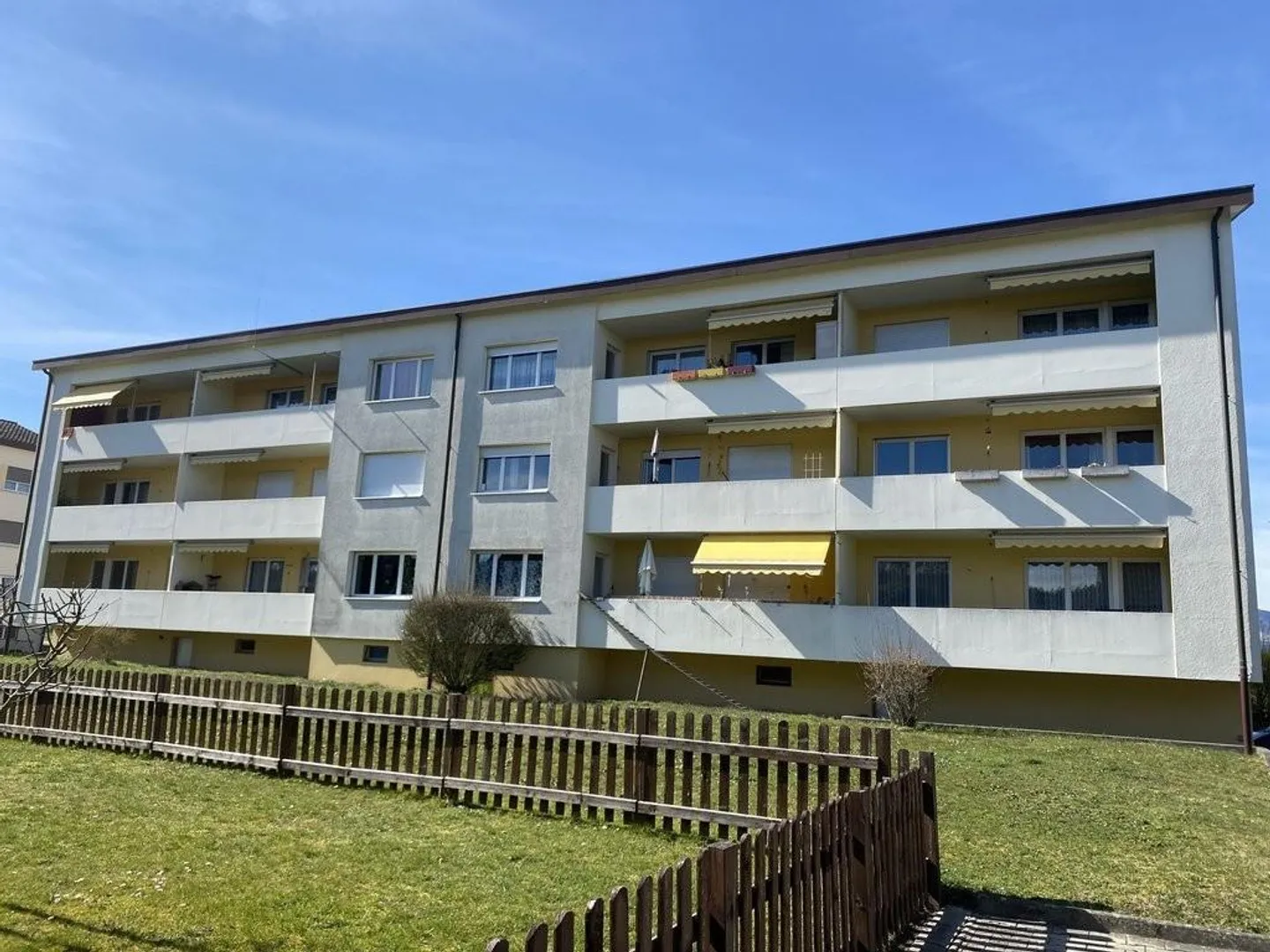 Votre nouveau chez-vous à Busswil ! - Photo 1 sur 9
