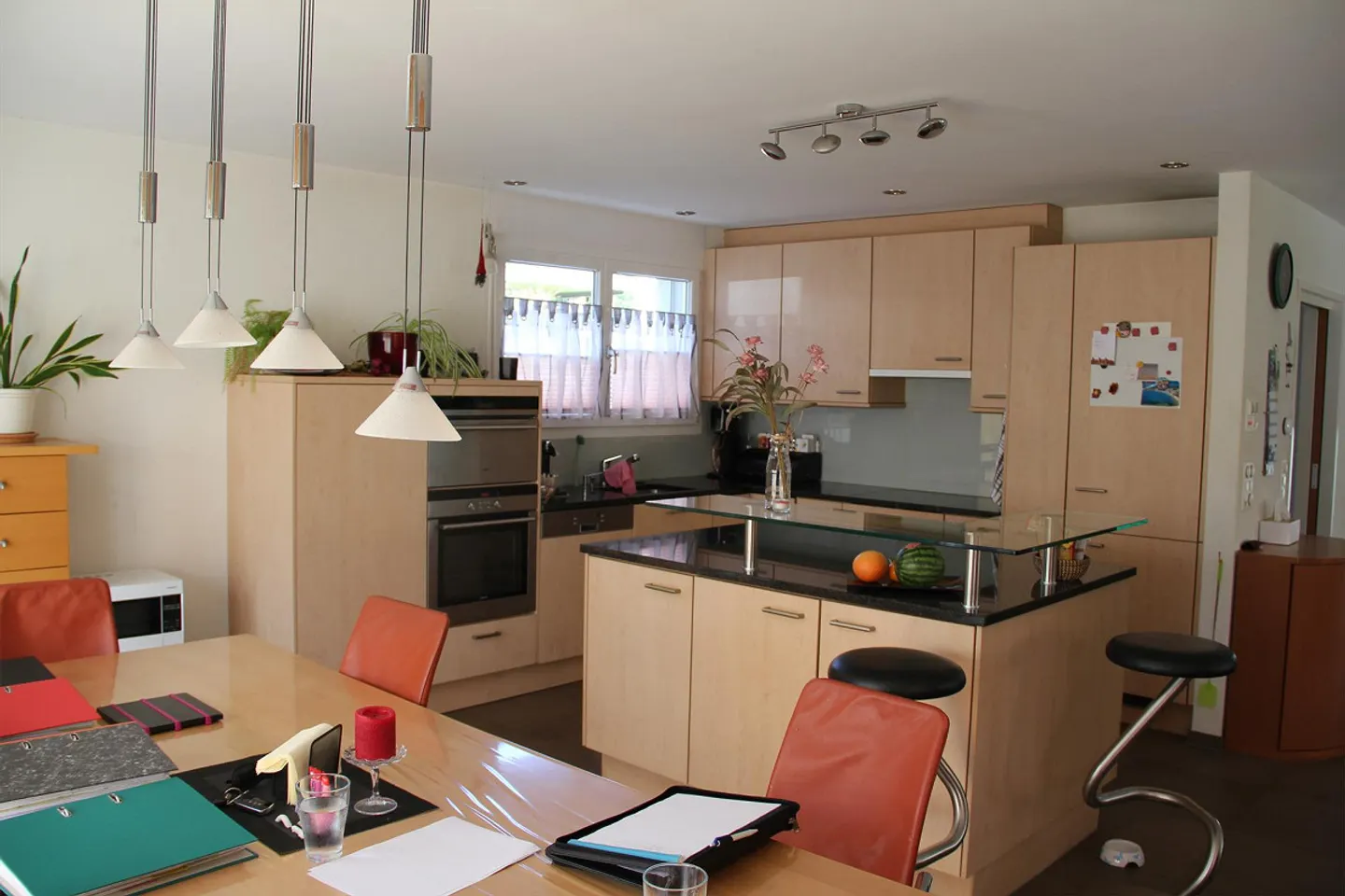 Maison individuelle de 5 1/2 pièces avec bureau et atelier supplémentaires - Photo 8 sur 12