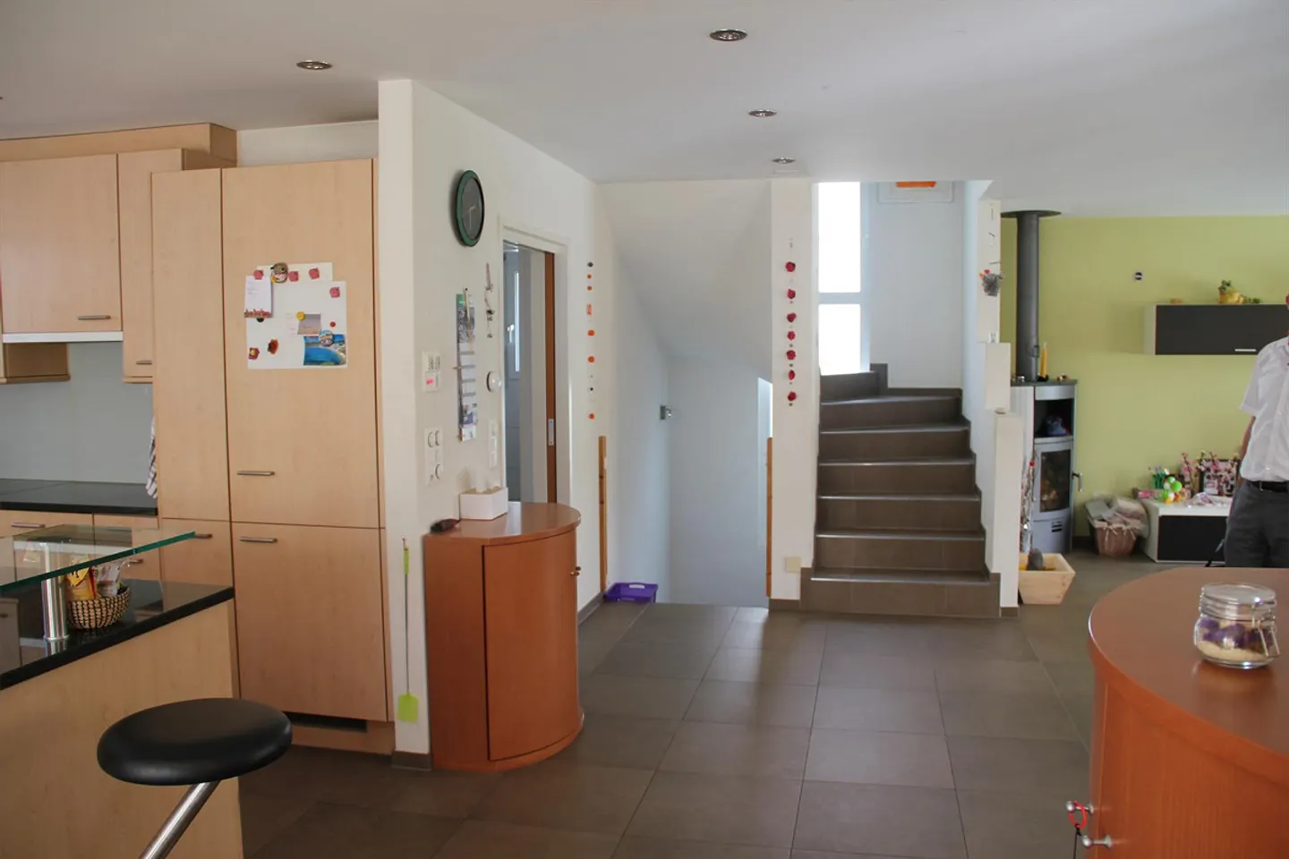 Maison individuelle de 5 1/2 pièces avec bureau et atelier supplémentaires - Photo 11 sur 12