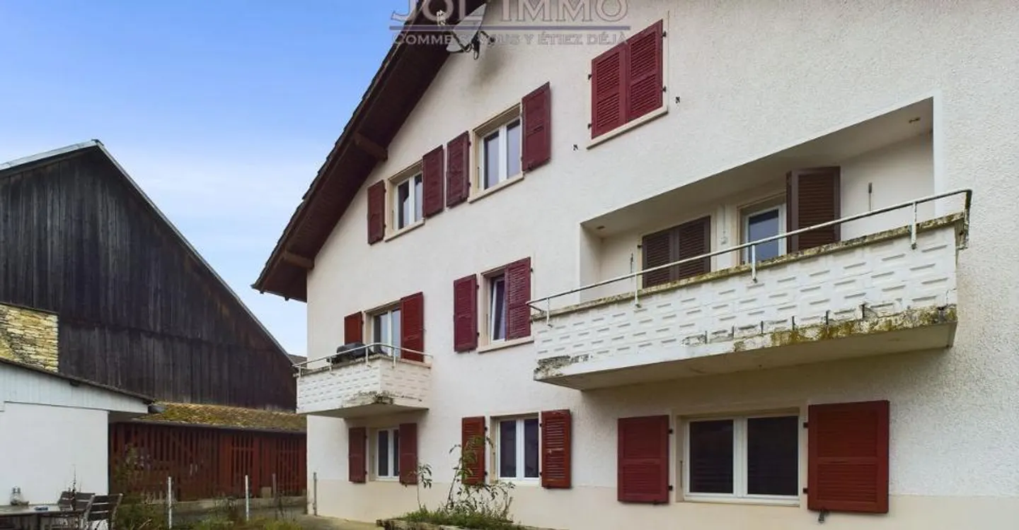 Immeuble résidentiel avec 3 unités - Photo 1 sur 10