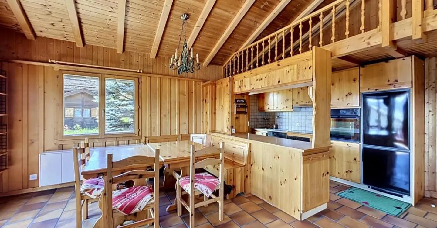 Chalet 5.5 rooms - Photo 4 of 13