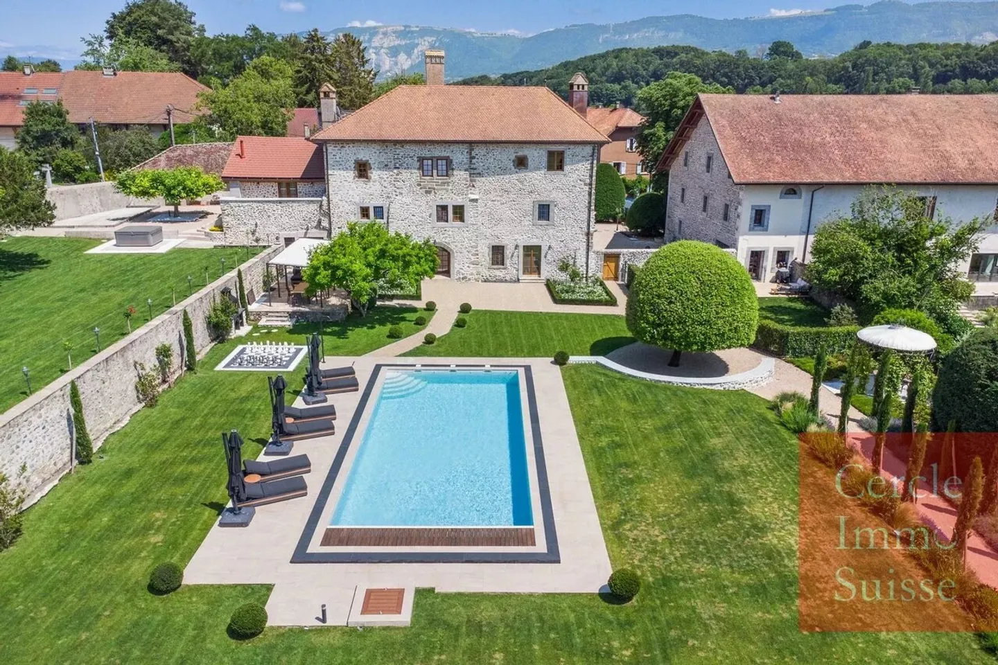 Château di Lusso Vicino a Ginevra - Foto 2 di 13