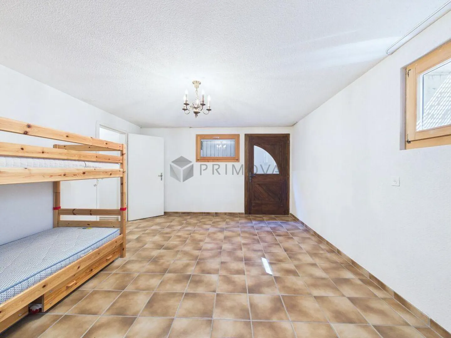 Charming Single-Family Home with a View and Potential - Photo 8 of 12