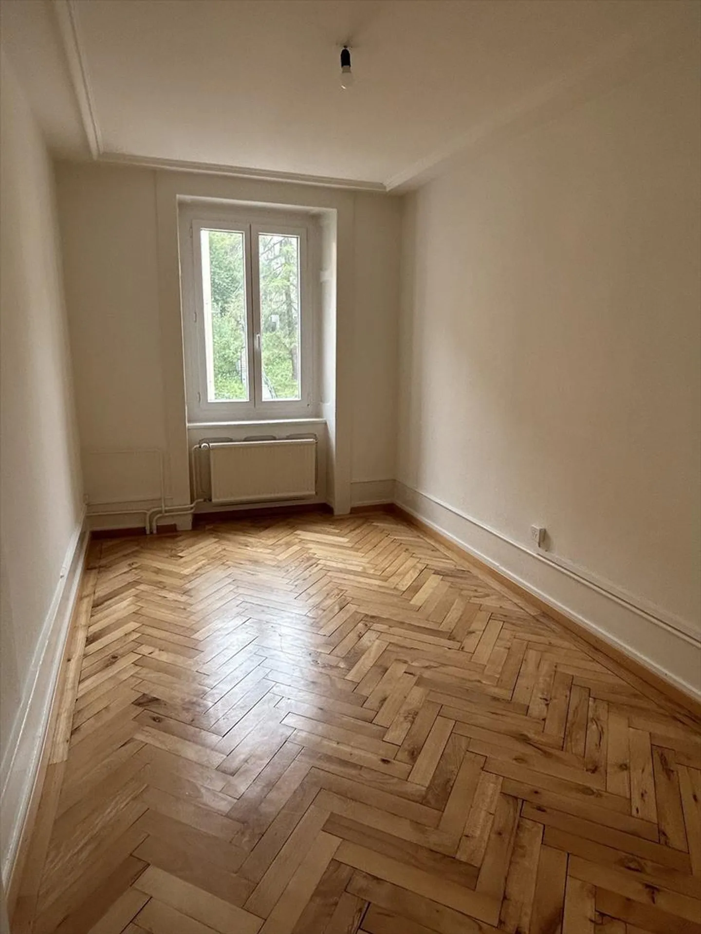 Bell'appartamento con balcone - Foto 4 di 7