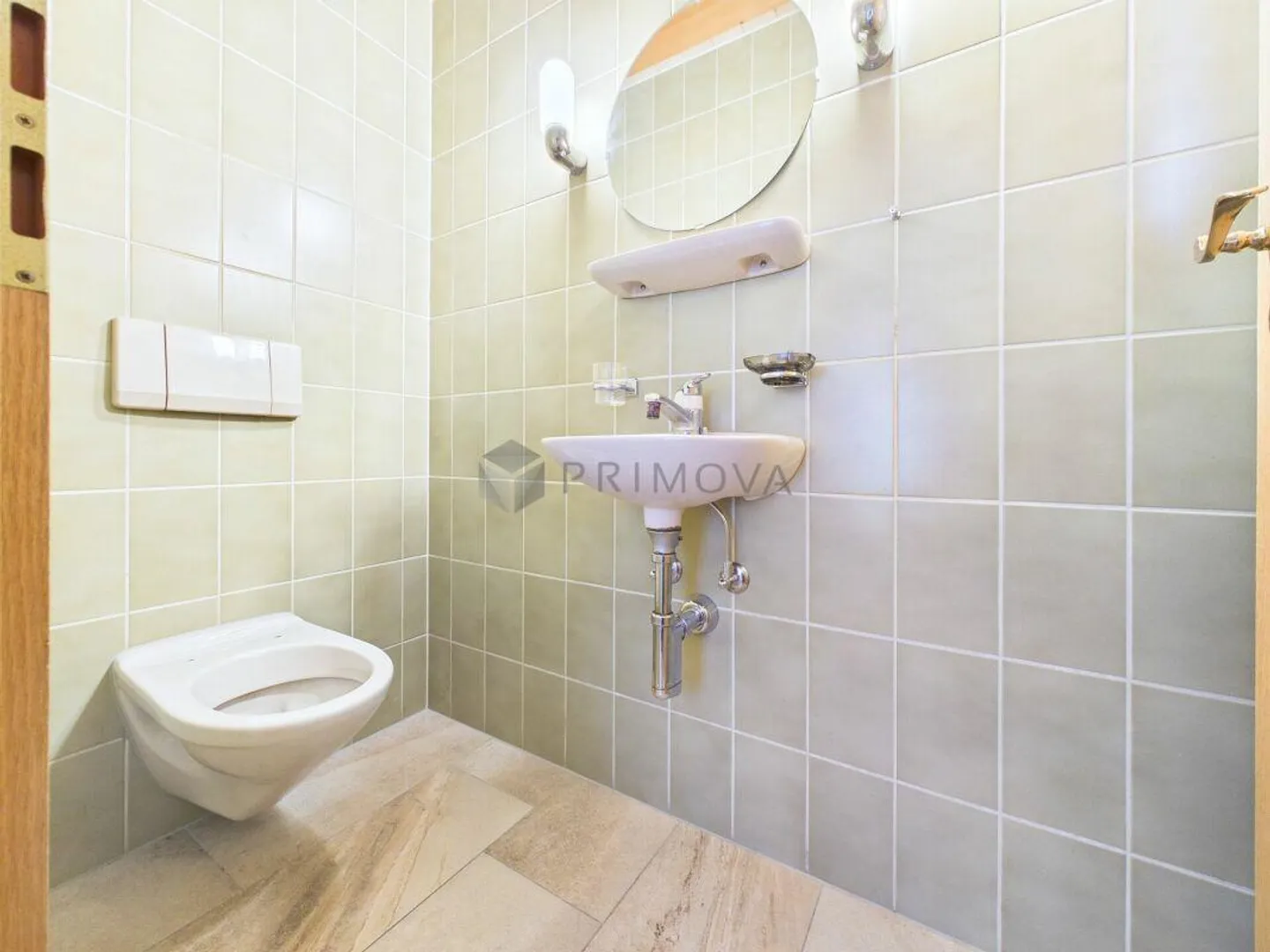 Charming Single-Family Home with a View and Potential - Photo 10 of 12