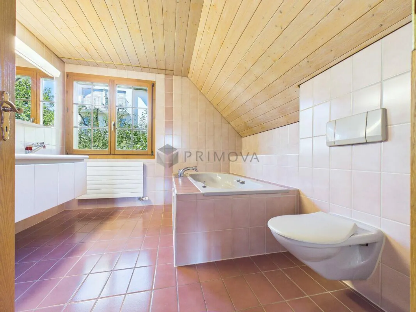 Charming Single-Family Home with a View and Potential - Photo 9 of 12