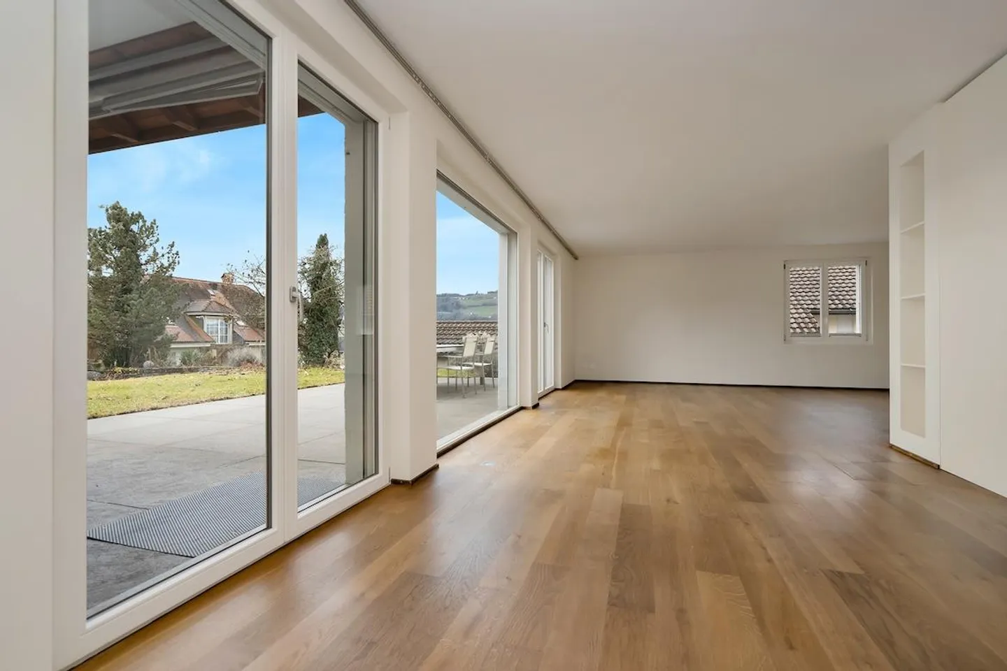 Detached family house with studio apartment in Münsingen – Alpine panorama included - Photo 6 of 30