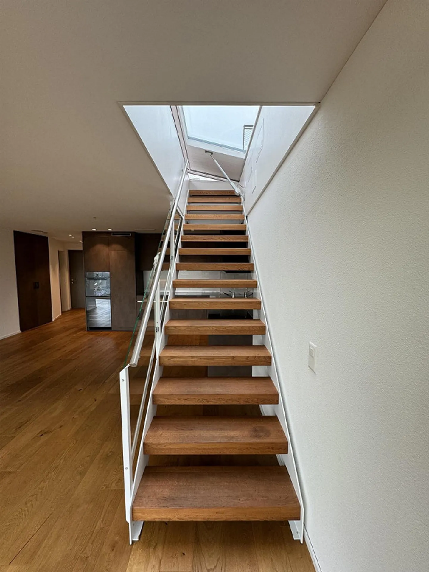 Stilvolle Attikawohnung in Zürich - Foto 3 von 13