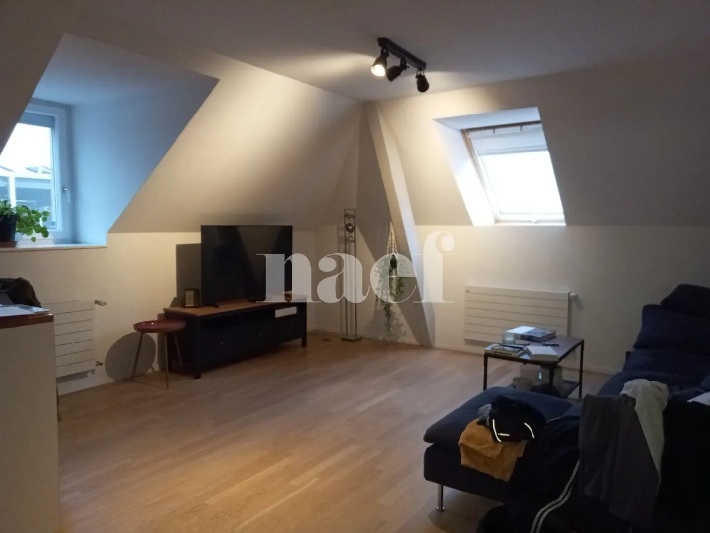 Appartement de 2 pièces au dernier étage - proche Maladière à Neuchâtel - Photo 4 sur 4