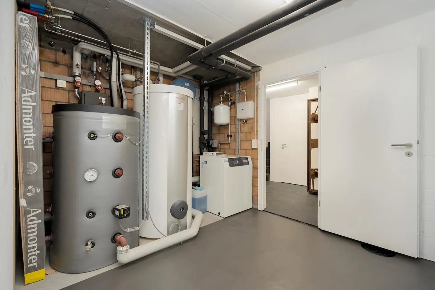 Detached family house with studio apartment in Münsingen – Alpine panorama included - Photo 29 of 30