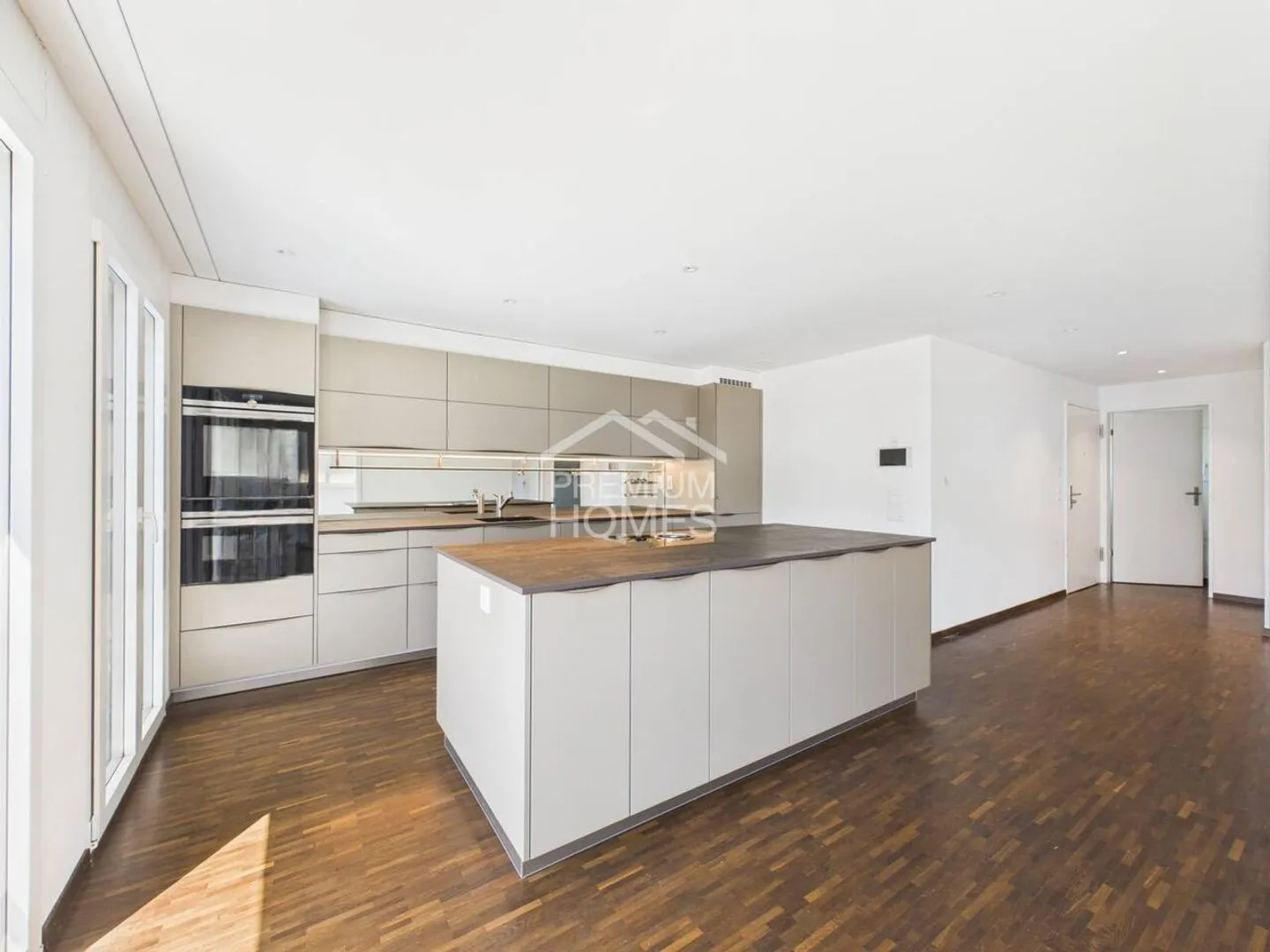 Komfortables Wohnen, nur 20 ÖV-Minuten bis Basel Hbf - Foto 2 von 6