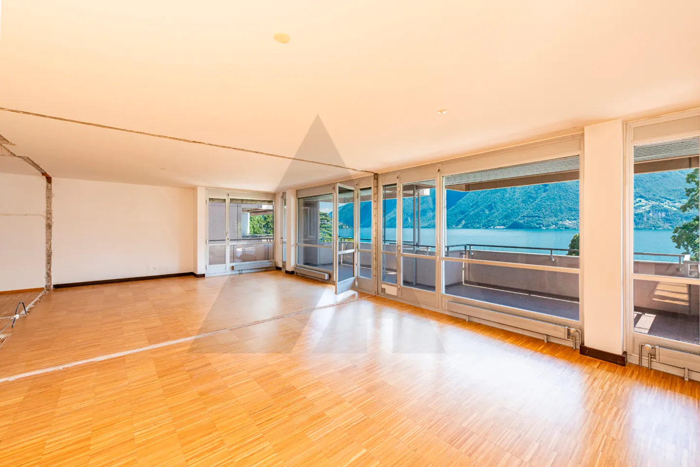 AMPIO APPARTAMENTO DA PERSONALIZZARE NELLA RESIDENZA CENTRAL PARK - Foto 9 di 15