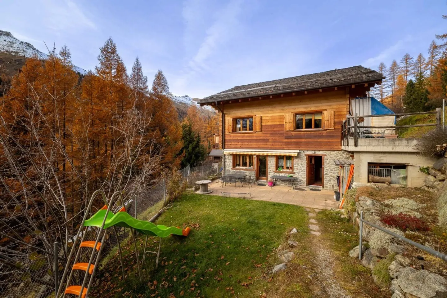 Chalet for sale - Photo 6 of 8