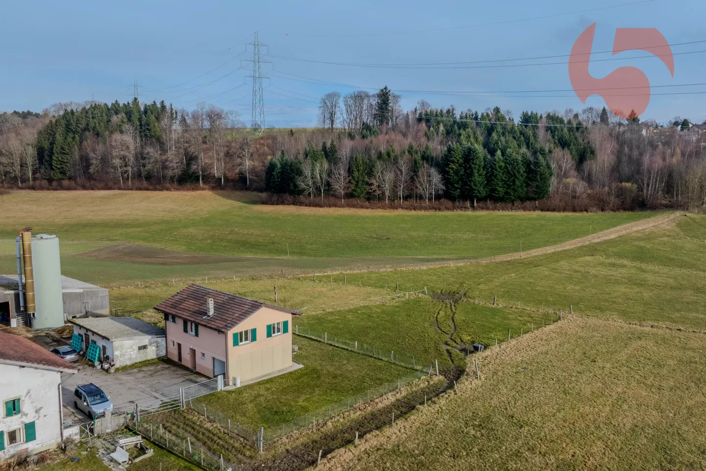 Charmantes Haus in der Natur - Foto 3 von 10