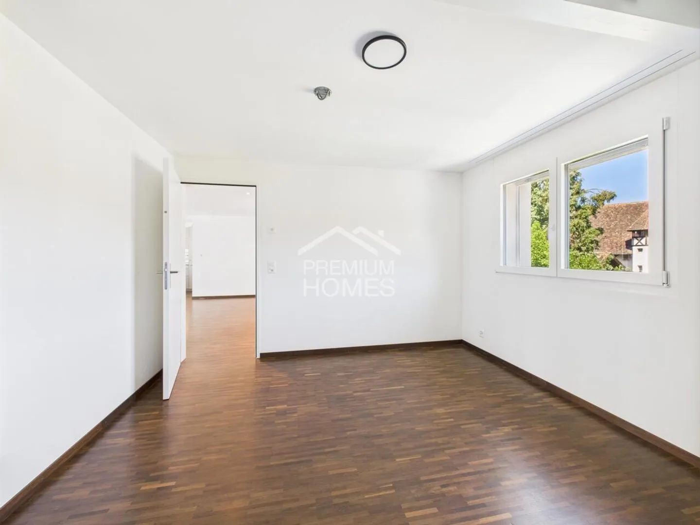 Komfortables Wohnen, nur 20 ÖV-Minuten bis Basel Hbf - Foto 5 von 6