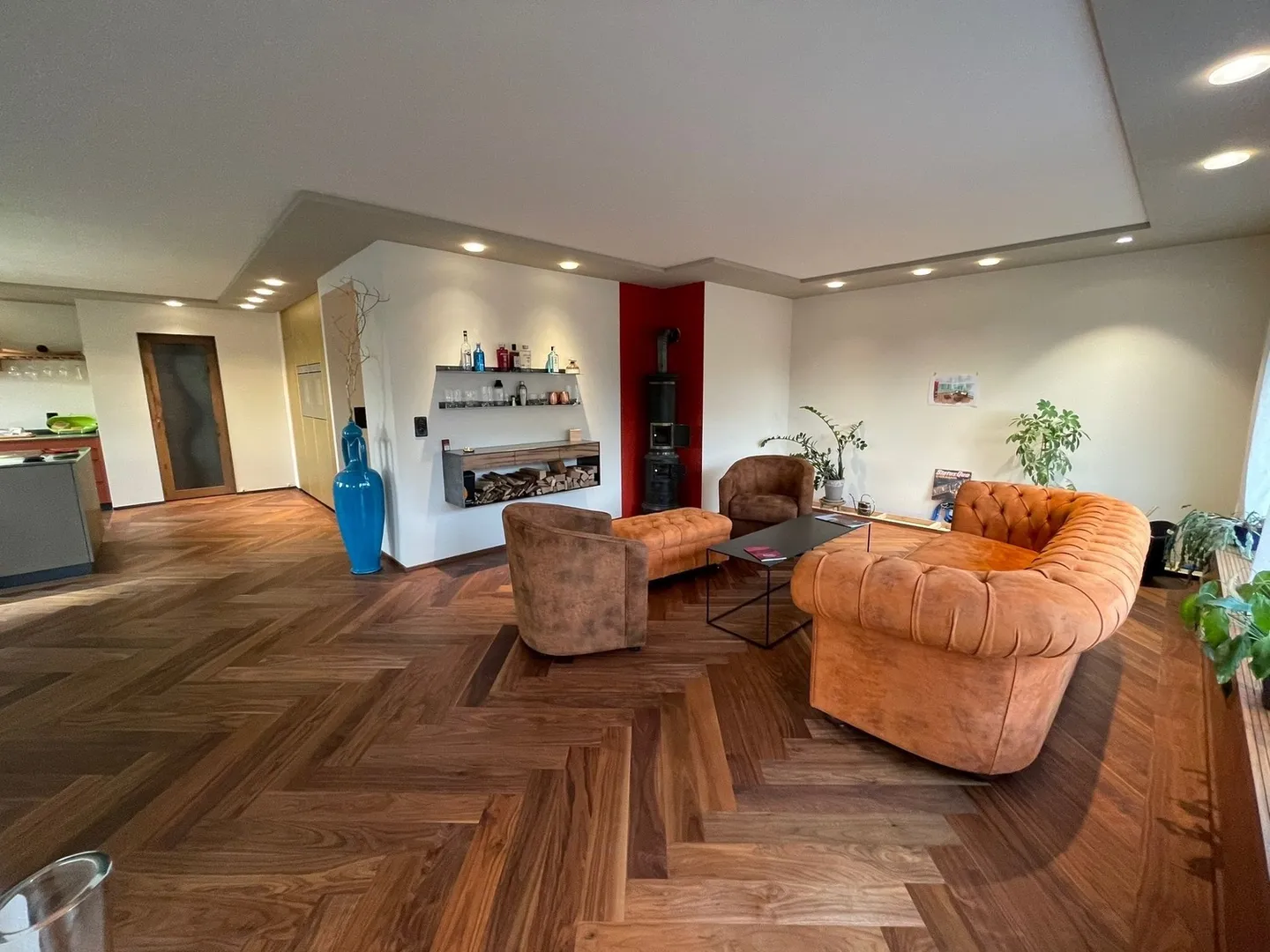 Charmantes Freistehendes Haus - Foto 1 von 8