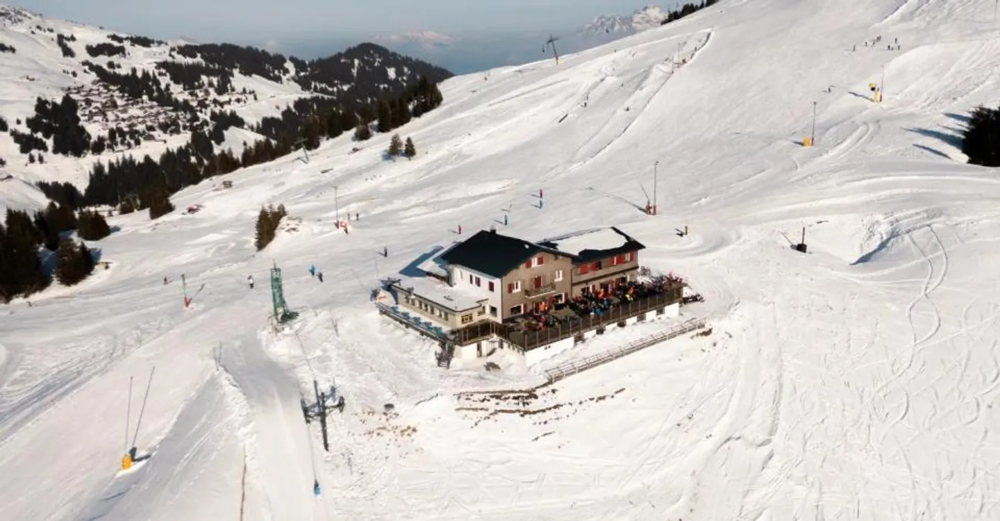 Ski-in/out guesthouse restaurant in Champéry Planachaux - Photo 2 of 5