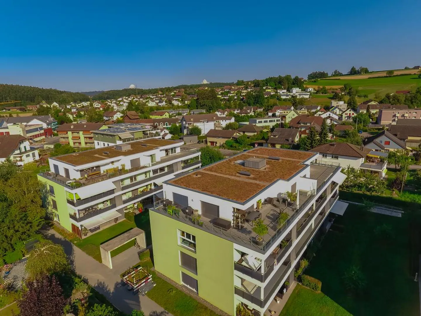 Do you need more space for your hobby? - Photo 1 of 2