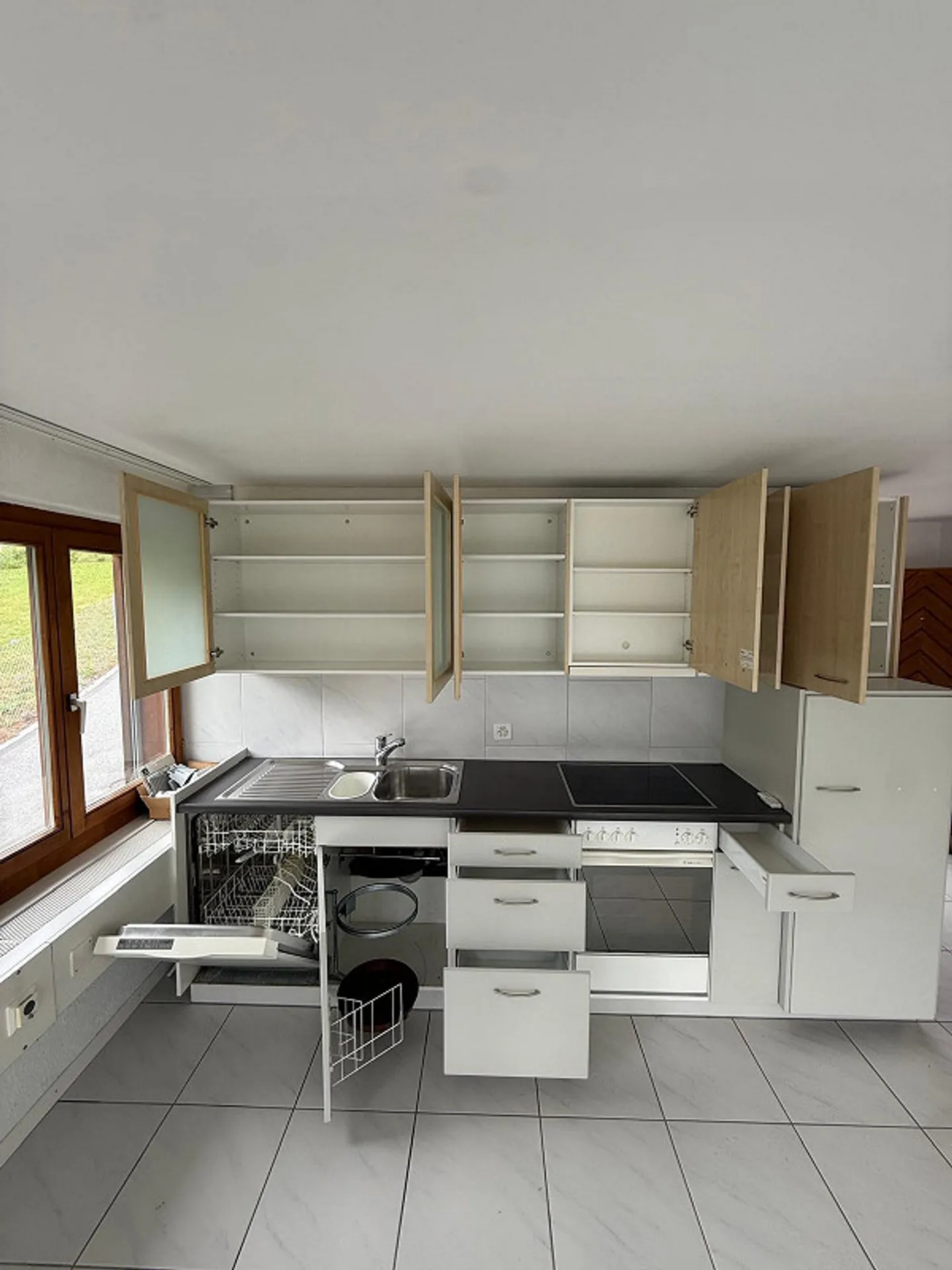 Helle 1.5-Zimmerwohnung mit Aussicht - Foto 3 von 7