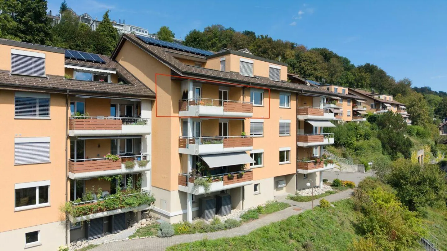Attractive apartment with panoramic view - Photo 11 of 12