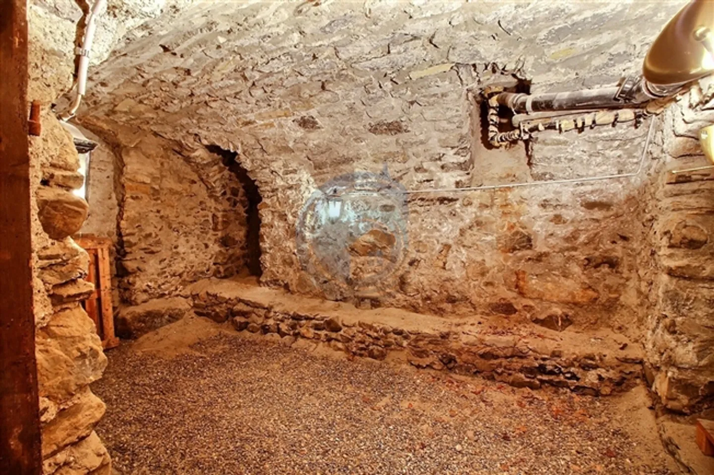 Affascinante casa a 2 unità con grande giardino e parcheggio coperto - Foto 18 di 19