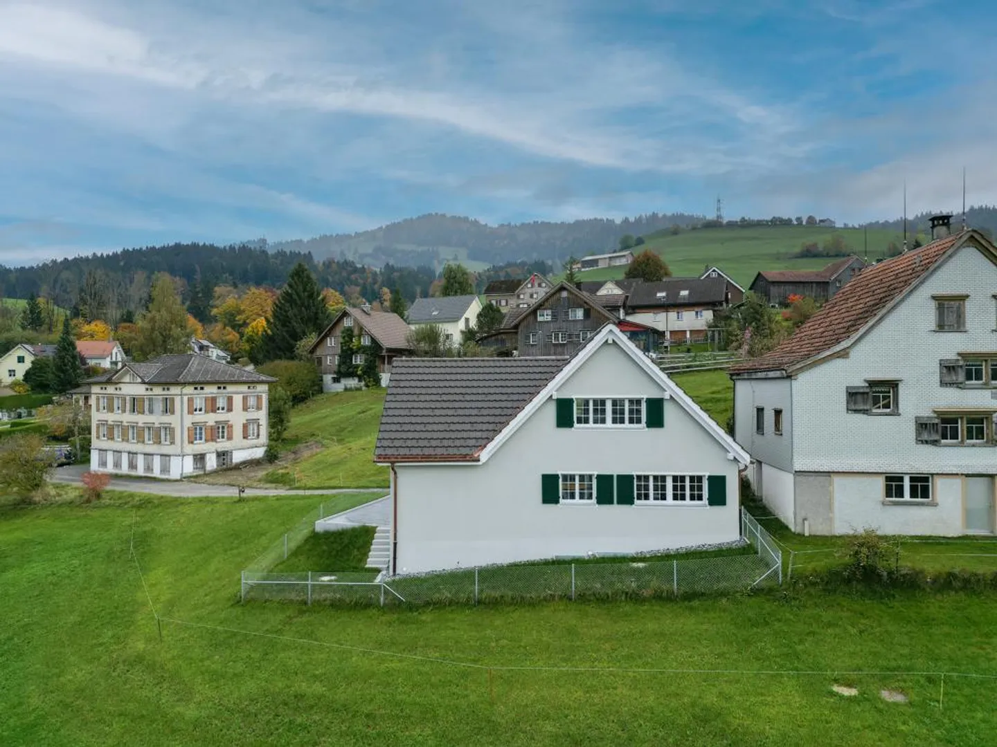 Nuova costruzione moderna nel mezzo del paesaggio collinare di Appenzell - Foto 6 di 15