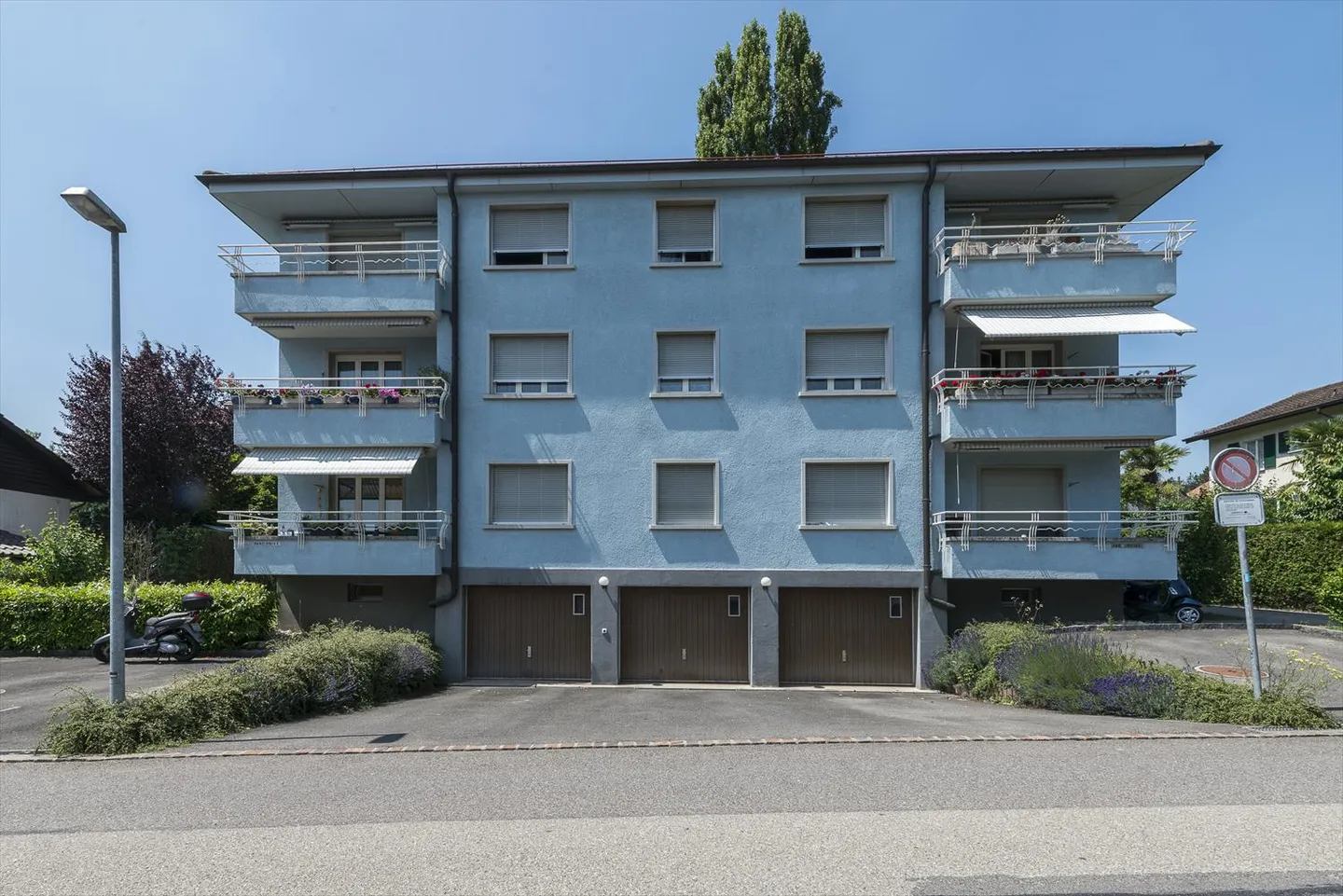 A louer place de parc extérieure - Photo 1 sur 1