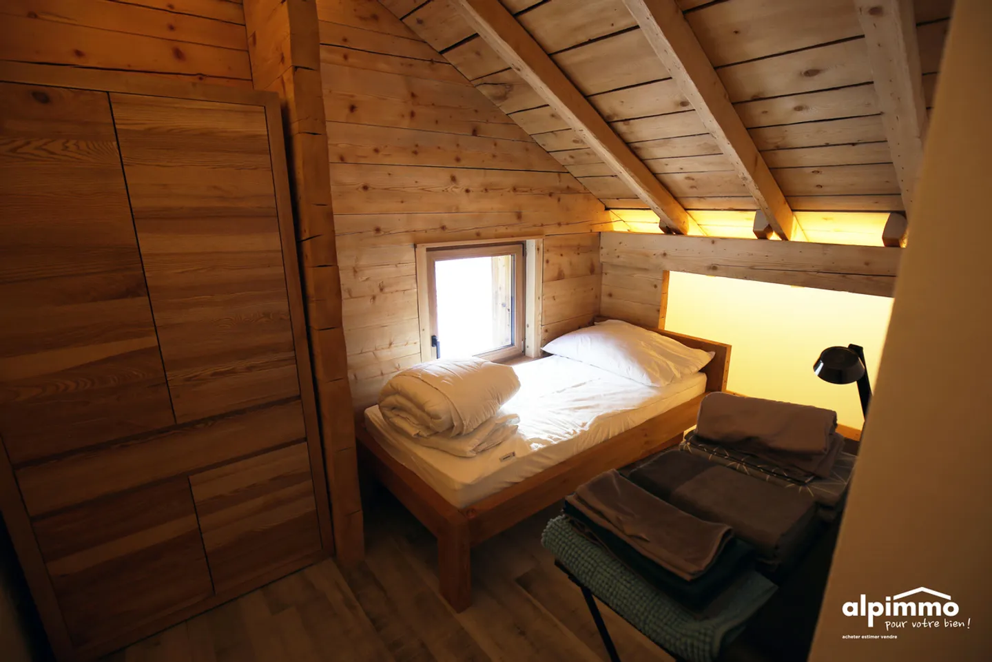 Charmant Appartement Attique - Photo 5 sur 16