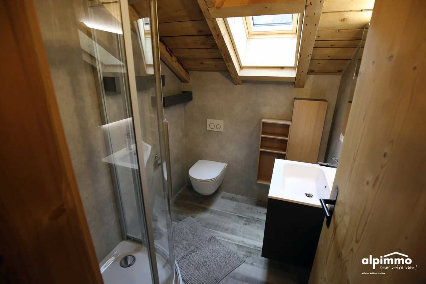 Charmant Appartement Attique - Photo 7 sur 16