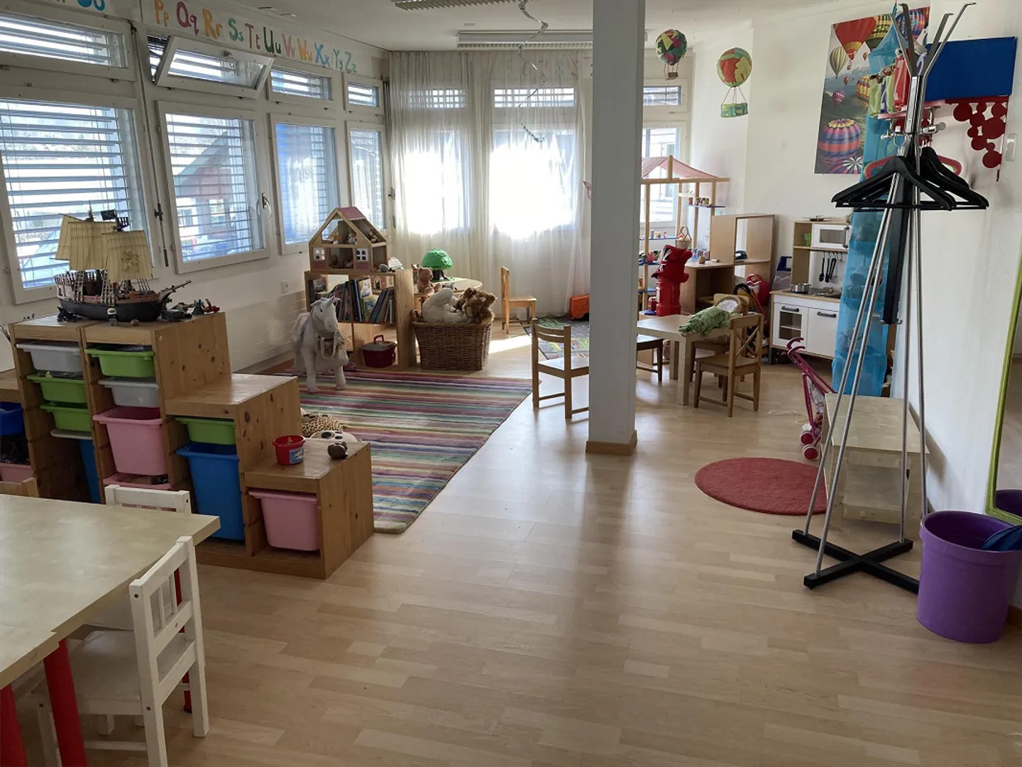 Office or therapy room - Photo 4 of 5