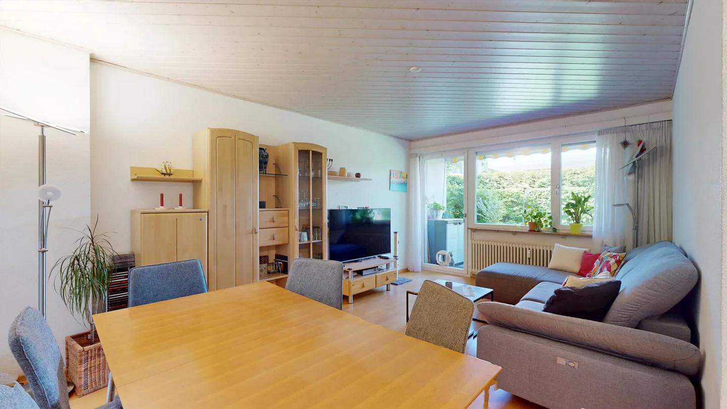 Geräumige Familienwohnung mit Balkon - Foto 4 von 13