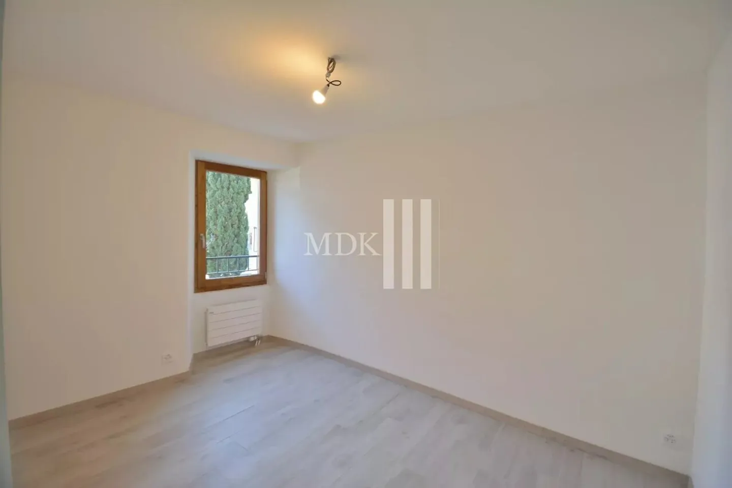 Zu vermieten in Monthey eine schöne 2,5-Zimmer-Wohnung im 1. Stock - Foto 4 von 5