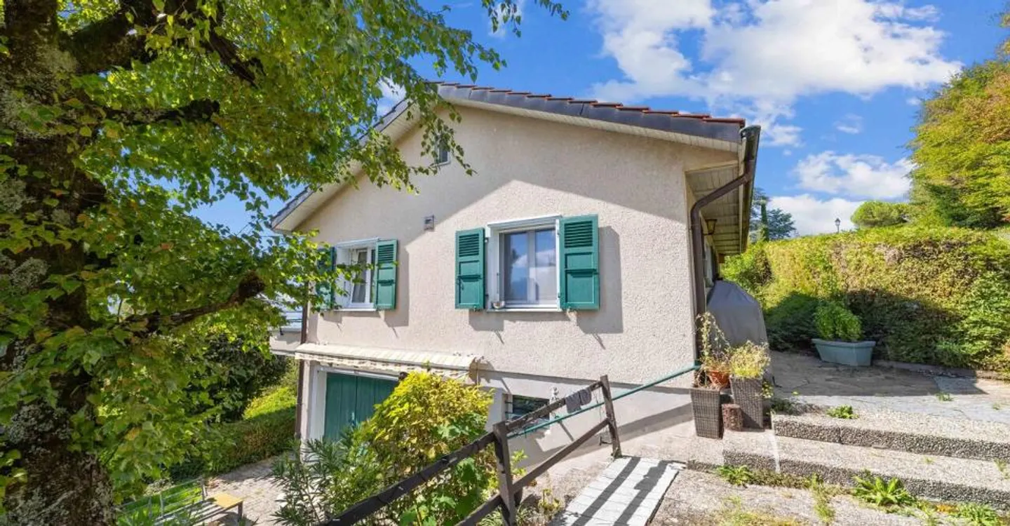Charming individual villa with lake view - Photo 5 of 12