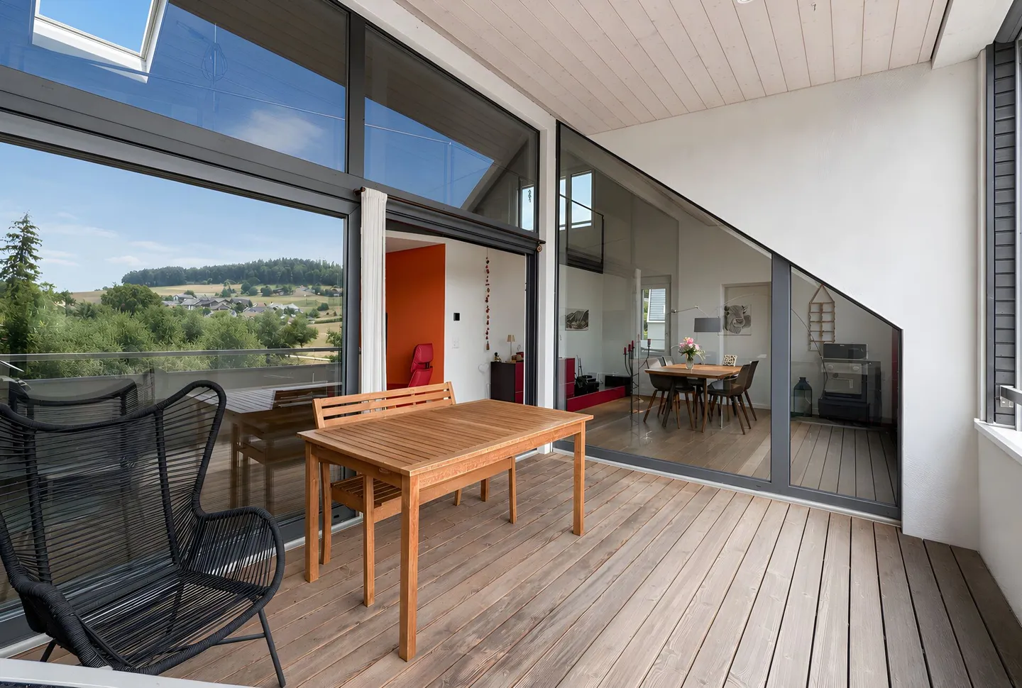L'architecture rencontre la lumière et la vue sur la montagne : Maisonette avec haute confidentialité - Photo 4 sur 13