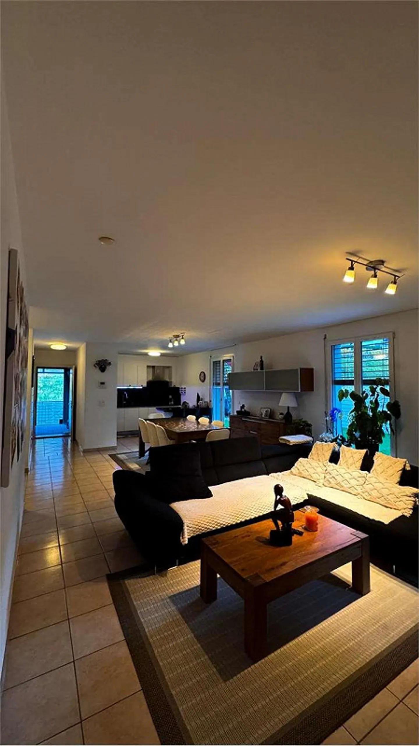 BEL APPARTEMENT AVEC JARDIN À SANT'ANTONINO - Photo 3 sur 13